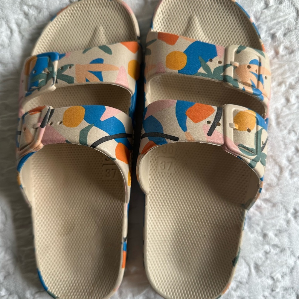 Women's Tropical Colored Slides - Picture 2 of 6